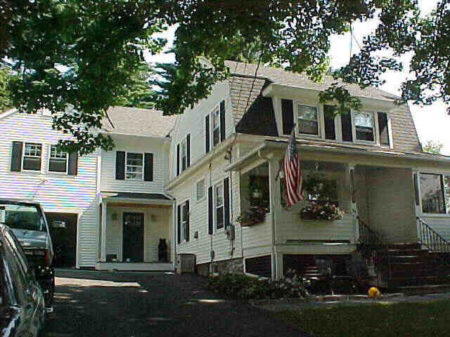 Building photograph for 34 LAKEVIEW AVENUE